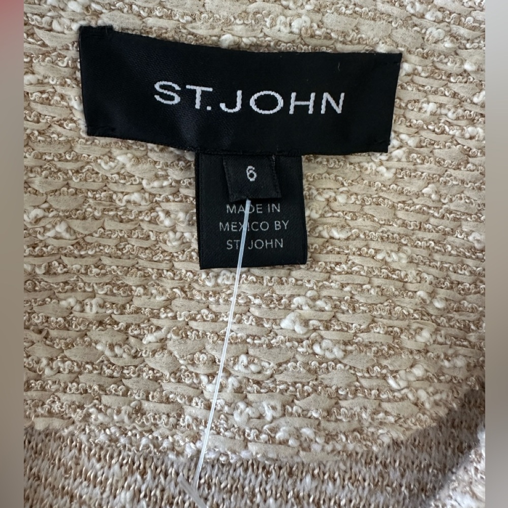 St John Couture Tweed Blazer Gold Buttons Cream Sand Cropped Sz 6 NWOT - Picture 9 of 12